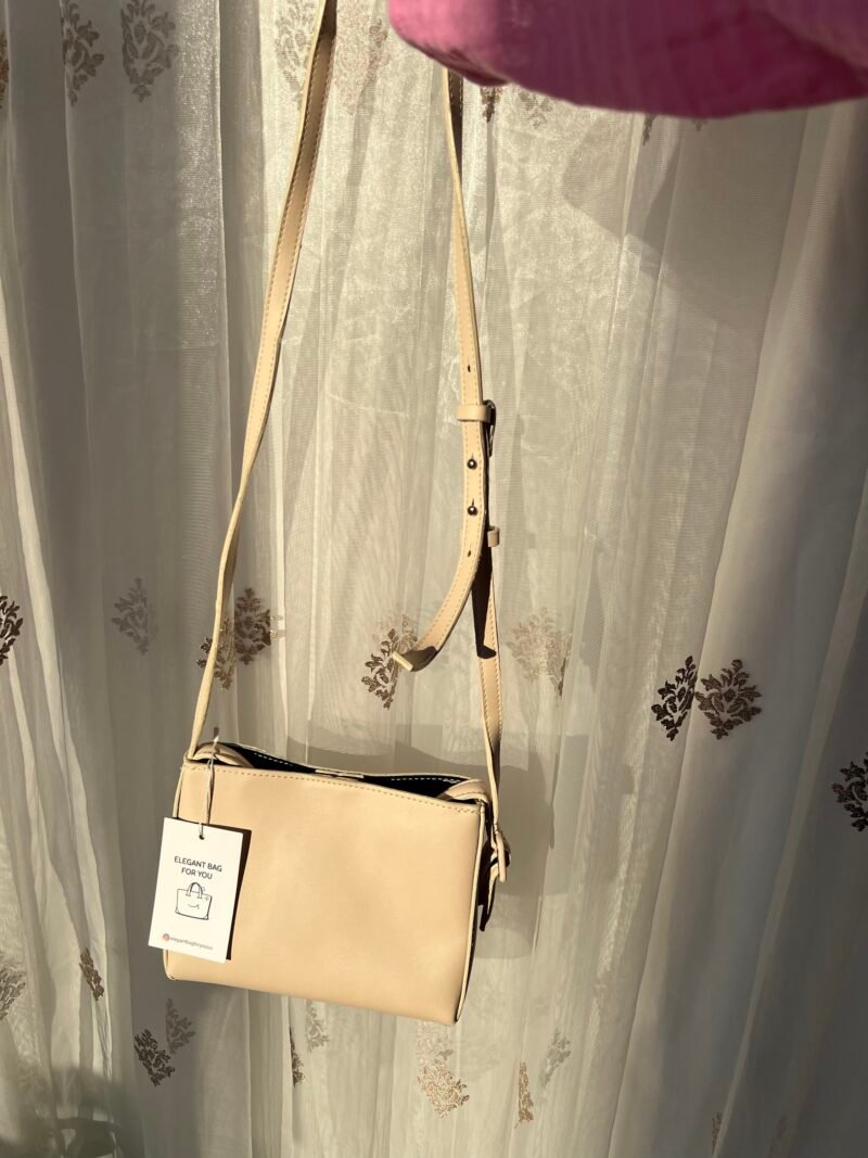 img_0660 Clow Beige Bag