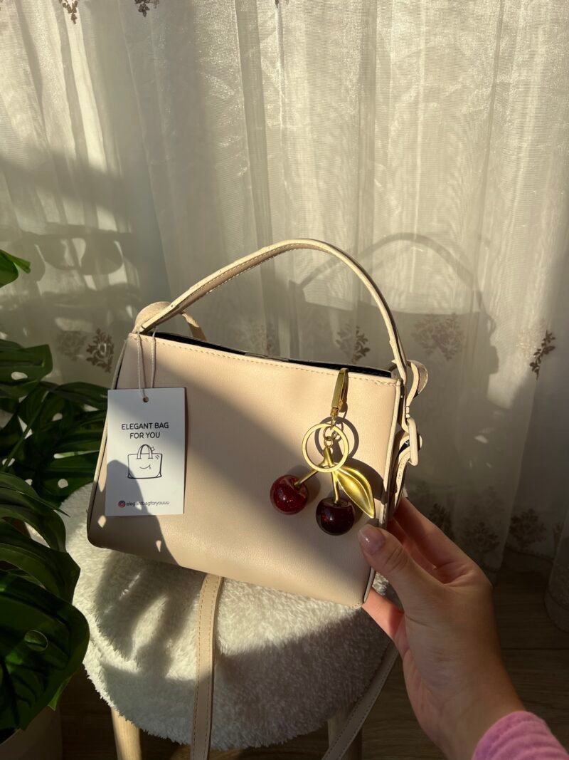 img_0662 Clow Beige Bag