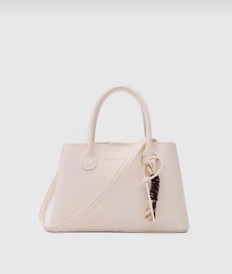 Zofy Creamy Bag + Charm