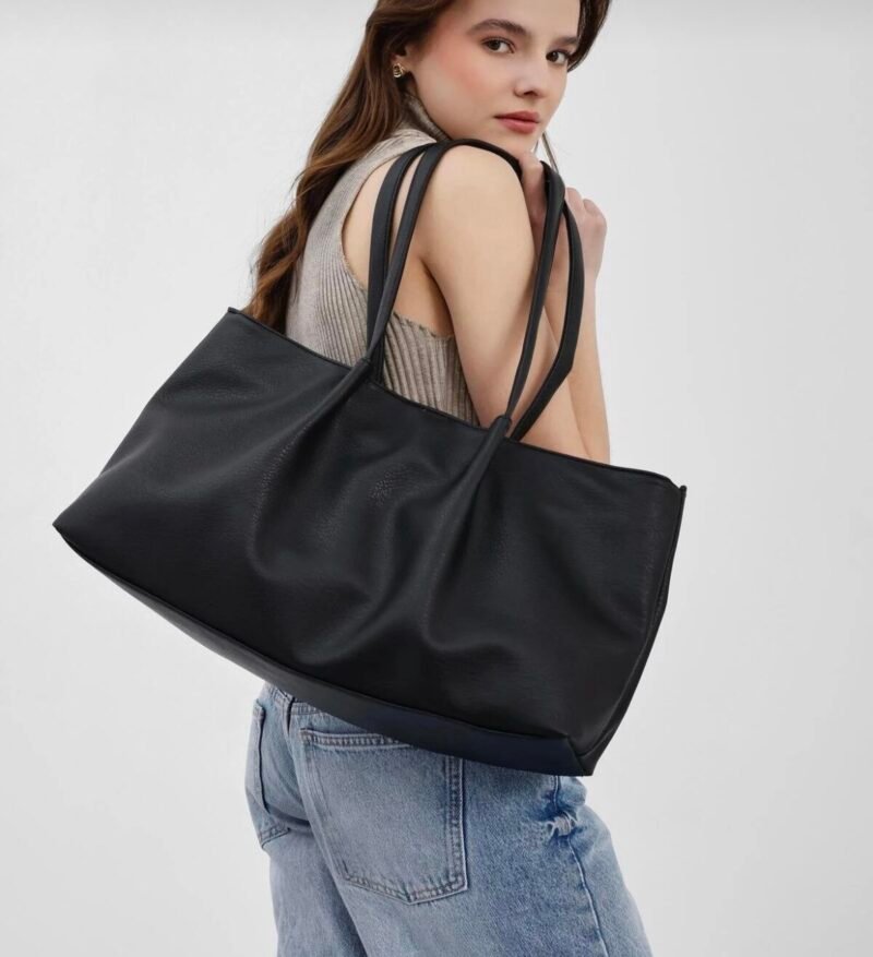 Silvy Black Bag