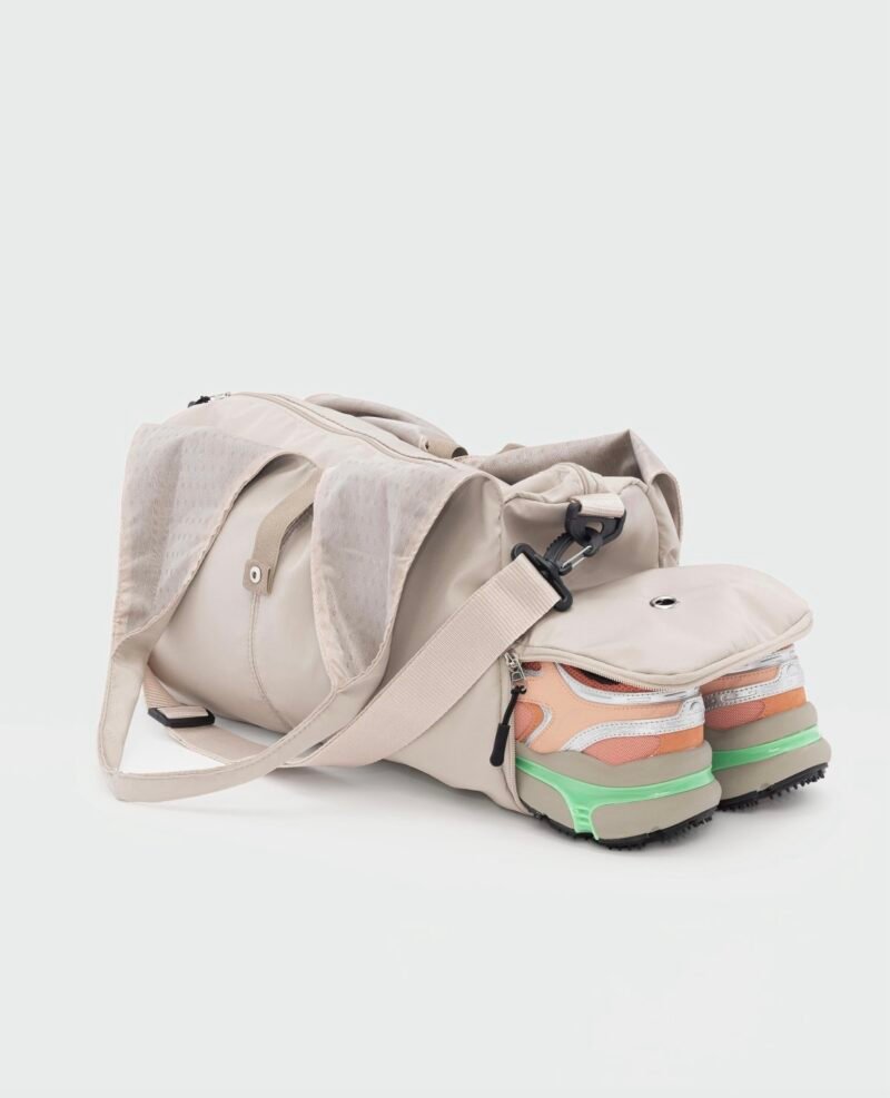 screenshot-467 Clover Beige Gym Bag