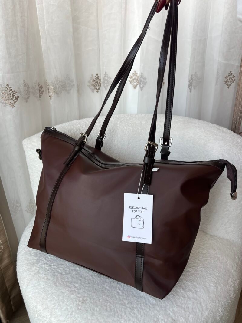 Martin Waterproof Brown Bag