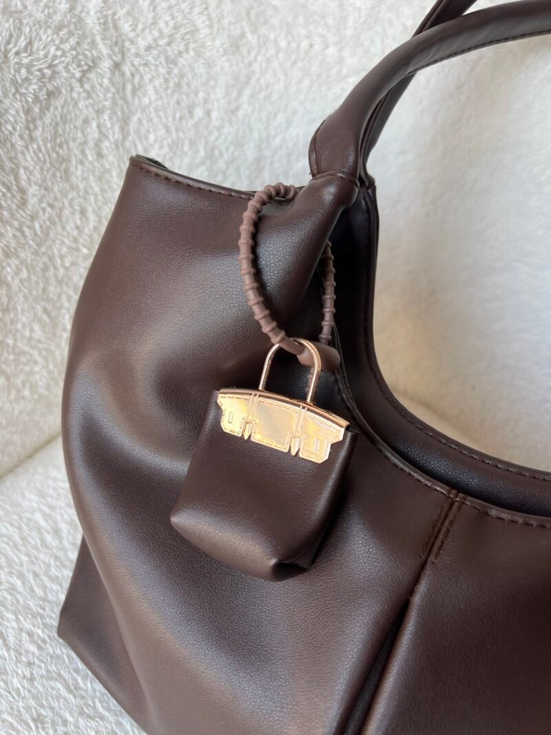 Vera Brown Bag + Charm