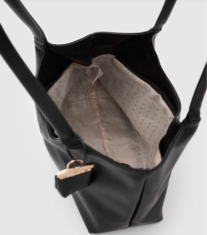 screenshot-424 Vera Black Bag + Charm